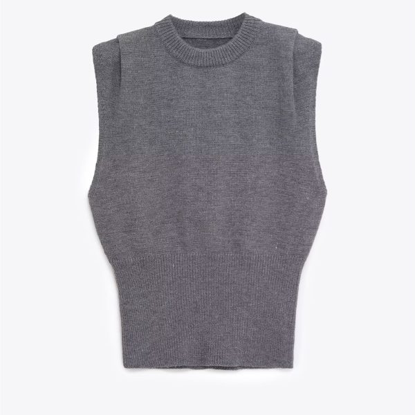 Wool shoulder pleated vest style top